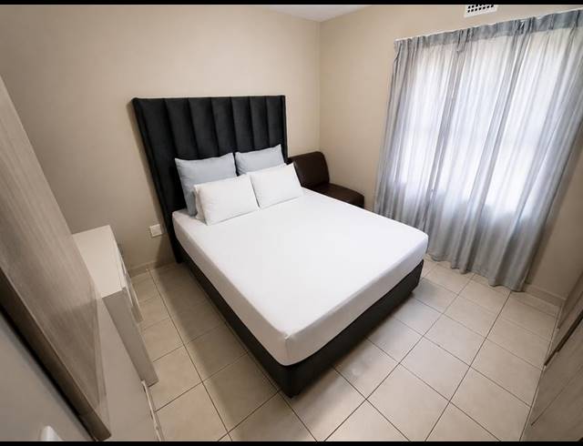 2 BEDROOM APARTMENT FOR SALE IN HEUWELOORD